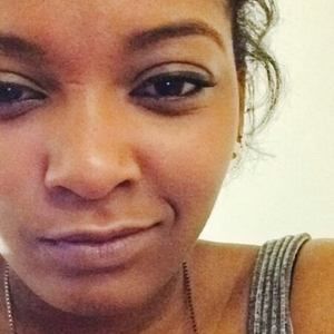 Meet your Posher, Chanel